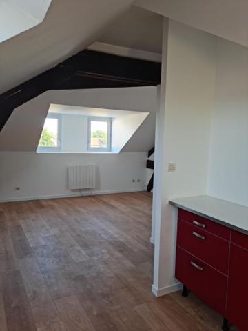 F2 PROCHE CENTRE SOISSONS