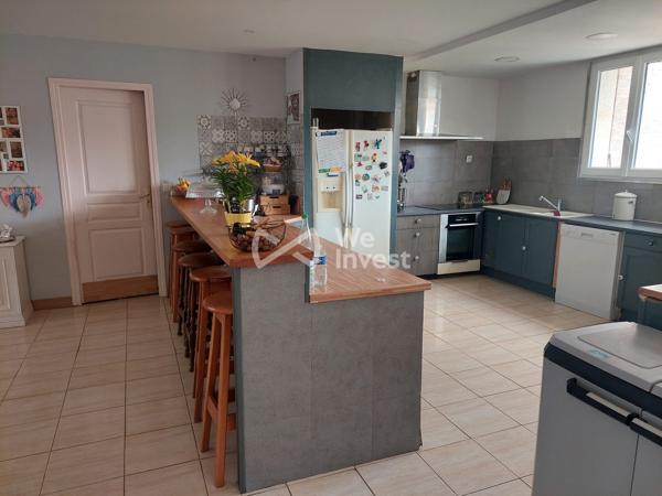 MAISON DE 223m² 6 CHAMBRES AVEC HANGAR OUVERT DE 400m² ET 800M2 CONSTRUCTIBLES
