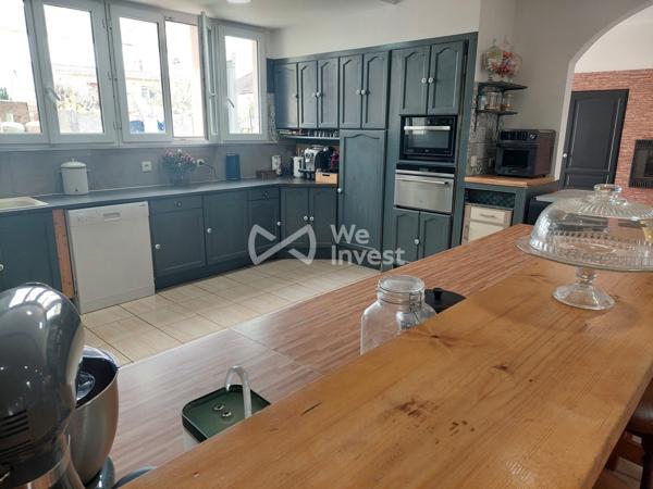 MAISON DE 223m² 6 CHAMBRES AVEC HANGAR OUVERT DE 400m² ET 800M2 CONSTRUCTIBLES