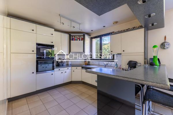 Maison familiale 6 pièces avec sous-sol total