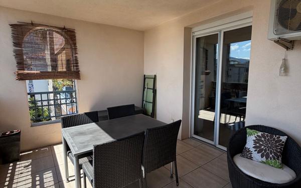 Appartement à vendre    2 pièces • 60 m2 Biguglia