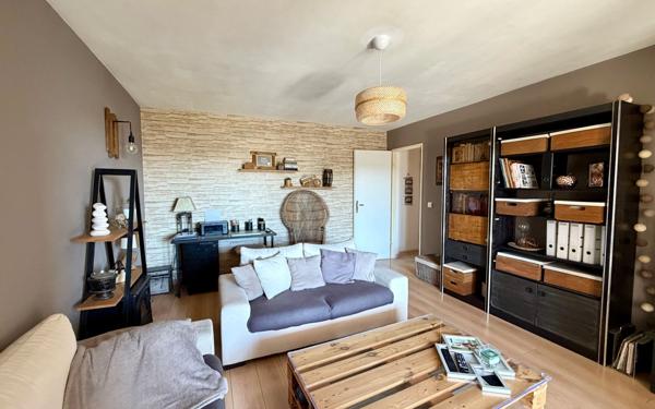 Appartement à vendre    2 pièces • 60 m2 Biguglia