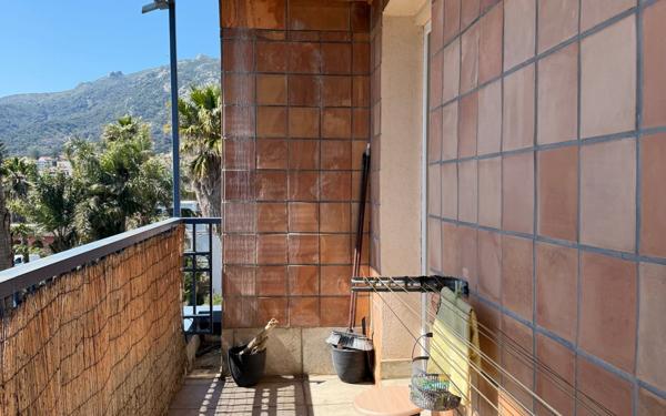 Appartement à vendre    2 pièces • 60 m2 Biguglia