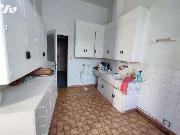 Appartement de 270 m² habitable + cave + garage