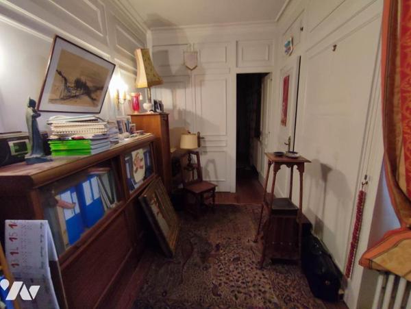 Appartement de 270 m² habitable + cave + garage