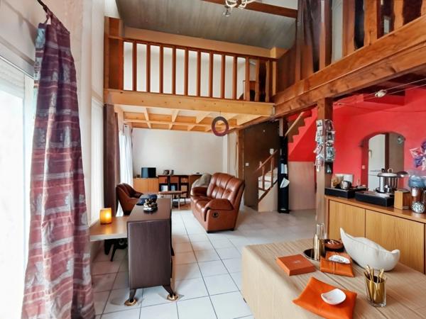 Maison à vendre 6 pièces ROCHE EN REGNIER (43)