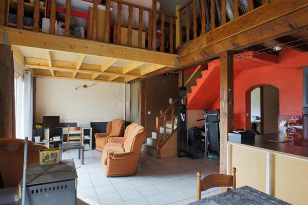 Maison à vendre 6 pièces ROCHE EN REGNIER (43)