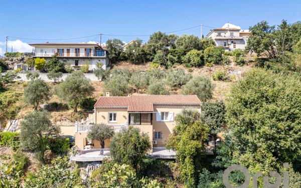 Maison à vendre    5 pièces • 125 m2 Colomars