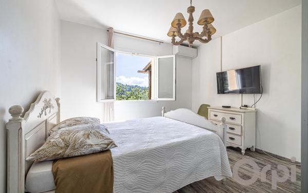 Maison à vendre    5 pièces • 125 m2 Colomars