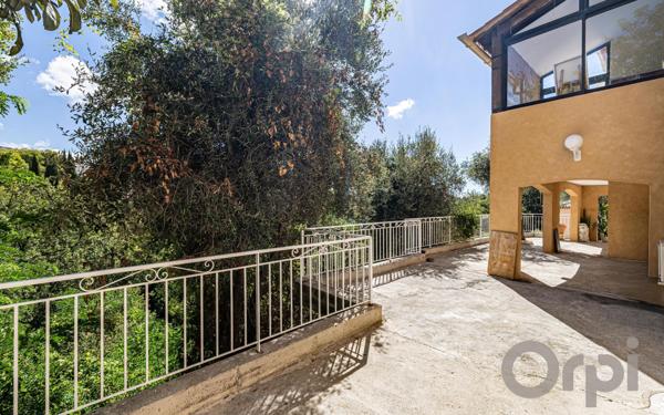 Maison à vendre    5 pièces • 125 m2 Colomars