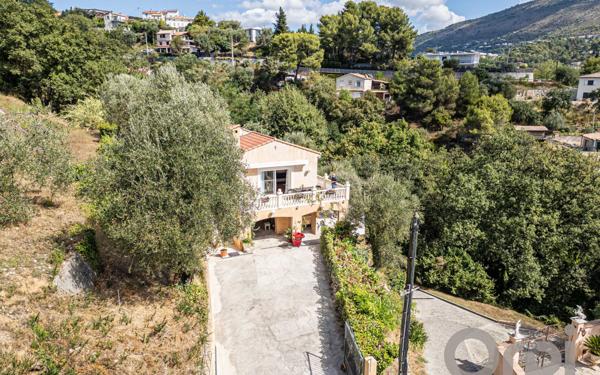 Maison à vendre    5 pièces • 125 m2 Colomars