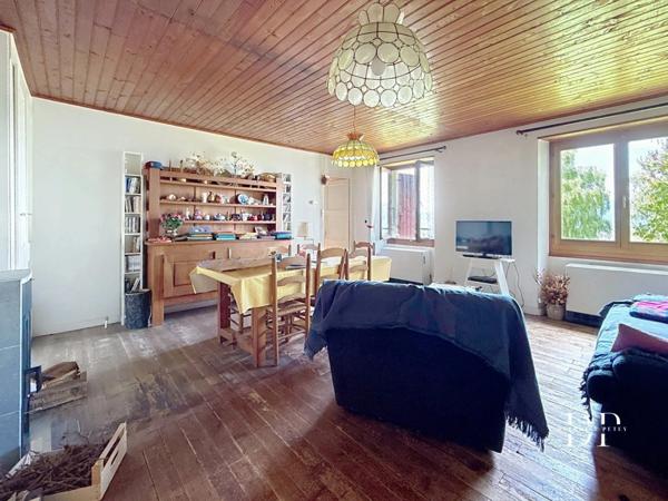 Maison à vendre 5 pièces, 153 m3 habitables et 263 m2 de surface totale, LUCINGES (74), Terrain de 3100 m2
