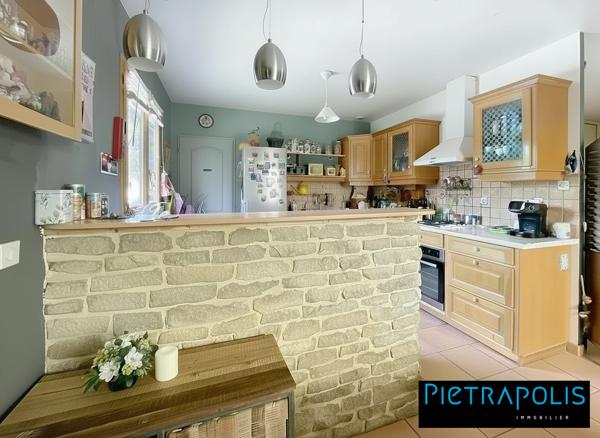 Maison familiale 125 m² - 6 pièces - Véranda - Garage double