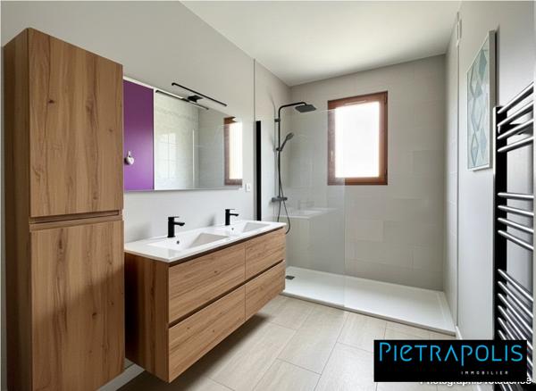 Maison familiale 125 m² - 6 pièces - Véranda - Garage double