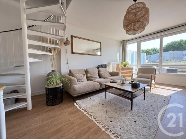 Appartement T4 à vendre  4 pièces - 71,60 m 2   VILLENEUVE D ASCQ  - 59