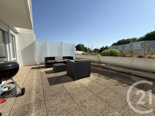 Appartement T4 à vendre  4 pièces - 71,60 m 2   VILLENEUVE D ASCQ  - 59