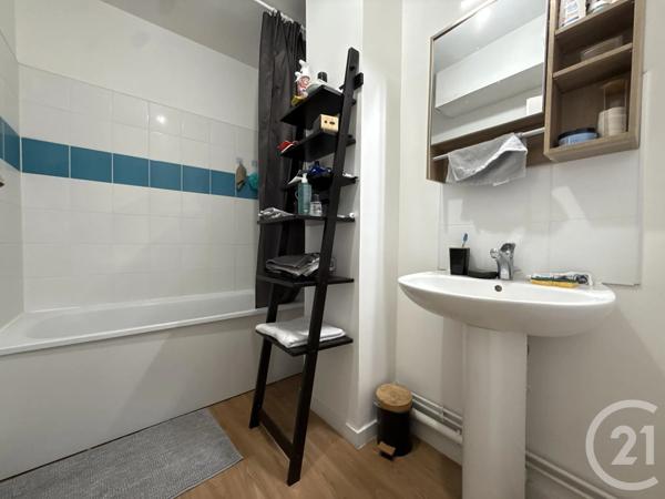 Appartement T4 à vendre  4 pièces - 71,60 m 2   VILLENEUVE D ASCQ  - 59