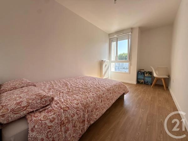 Appartement T4 à vendre  4 pièces - 71,60 m 2   VILLENEUVE D ASCQ  - 59