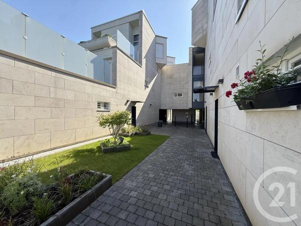 Appartement T4 à vendre  4 pièces - 71,60 m 2   VILLENEUVE D ASCQ  - 59