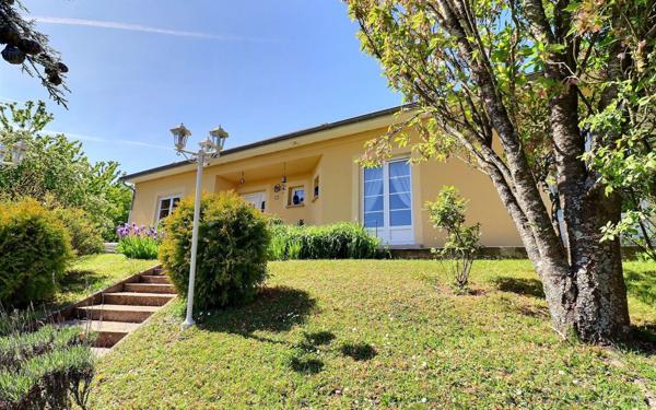 Maison à vendre    5 pièces •  Hombourg-Haut