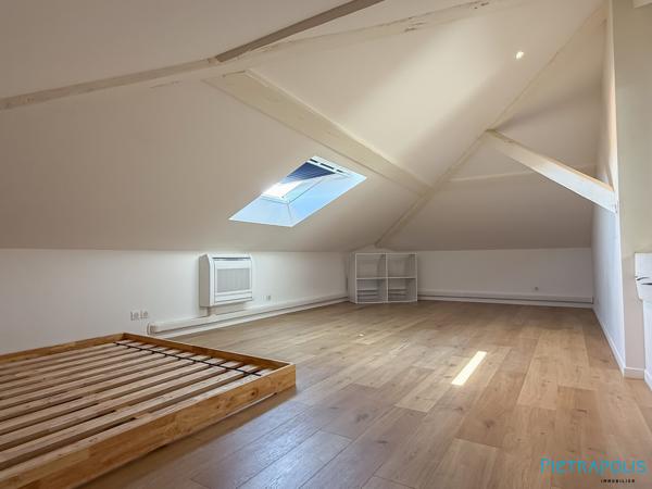 DUPLEX RENOVE AVEC BALCON SATHONAY CAMP