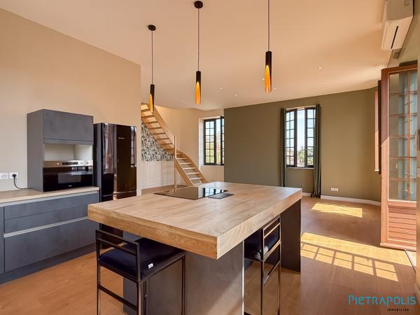 DUPLEX RENOVE AVEC BALCON SATHONAY CAMP