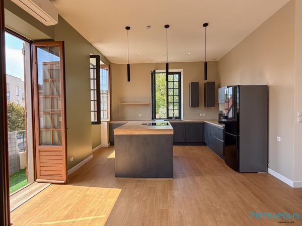 DUPLEX RENOVE AVEC BALCON SATHONAY CAMP