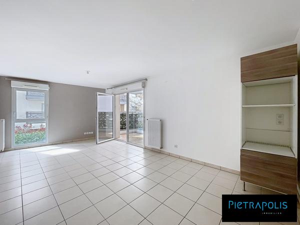 T3 RUE LEON BLUM-BALCON-GARAGE IMMEUBLE 2011-CALME