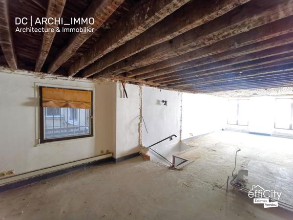 Local Commercial 7 pièces - 152 m² Exclusivité efficity