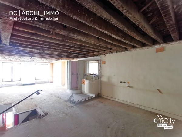 Local Commercial 7 pièces - 152 m² Exclusivité efficity