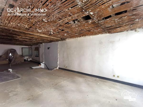 Local Commercial 7 pièces - 152 m² Exclusivité efficity