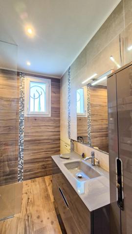 Villa de charme rénovée – 130 m² avec piscine à deux pas des plages et des commerces