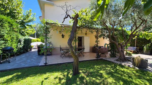 Villa de charme rénovée – 130 m² avec piscine à deux pas des plages et des commerces