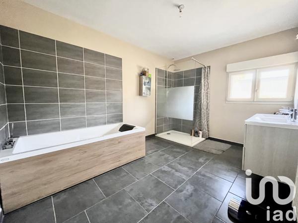 Maison à vendre 7 pièces 222 m² Loire-Authion