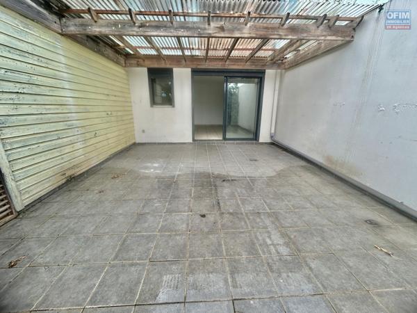 A louer - Appartement T2 de 49 m2 en rez-de-jardin - Sainte-Clotilde, La Bretagne
