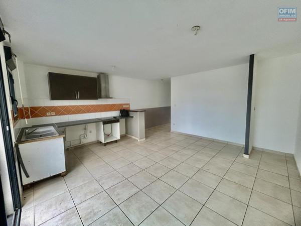A louer - Appartement T2 de 49 m2 en rez-de-jardin - Sainte-Clotilde, La Bretagne