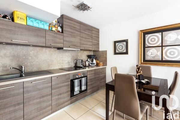 Location appartement 3 pièces 53 m² La Garenne-Colombes