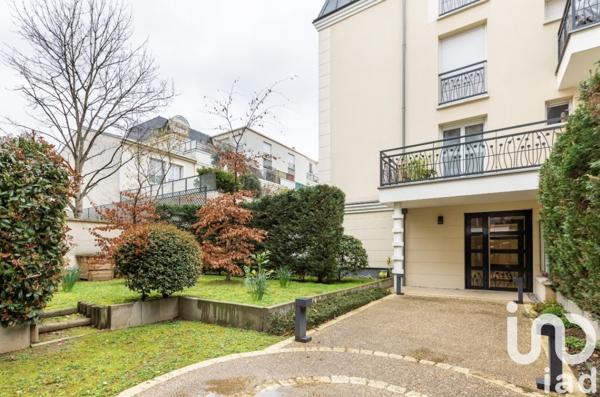 Location appartement 3 pièces 53 m² La Garenne-Colombes