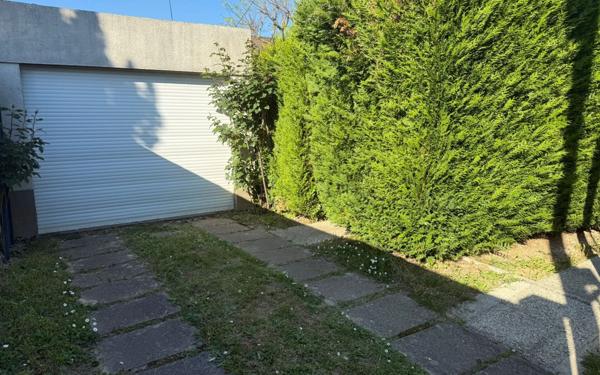 Maison à vendre    4 pièces • 76,18 m2 Morangis