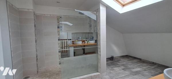 WATTRELOS Vaste habitation avec jardin