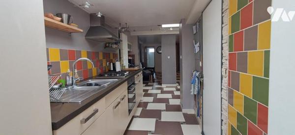 WATTRELOS Vaste habitation avec jardin