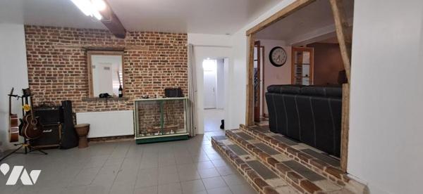 WATTRELOS Vaste habitation avec jardin