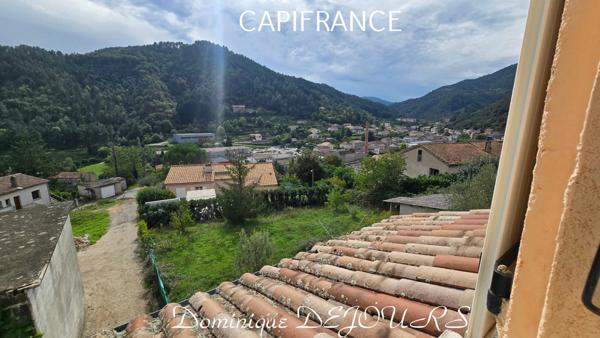 Ardèche, St Sauveur de Montagut, maison de 74m², 3 chambres, garage, caves, terrain 500m². Exposition sud, vue dégagée.