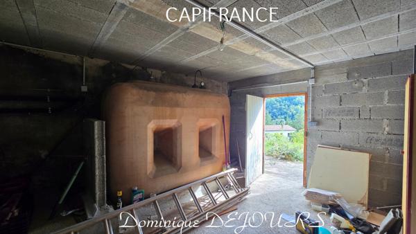 Ardèche, St Sauveur de Montagut, maison de 74m², 3 chambres, garage, caves, terrain 500m². Exposition sud, vue dégagée.