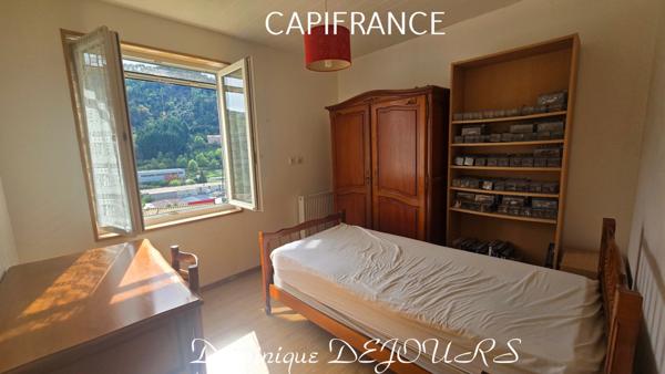 Ardèche, St Sauveur de Montagut, maison de 74m², 3 chambres, garage, caves, terrain 500m². Exposition sud, vue dégagée.