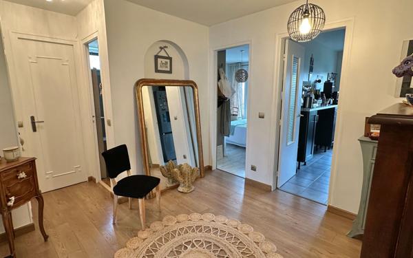 Appartement à vendre    4 pièces •  Le Raincy