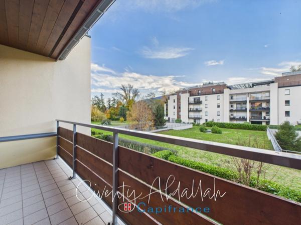 Appartement type maison – 82 m² – Aix-les-Bains – À deux pas du lac et du port