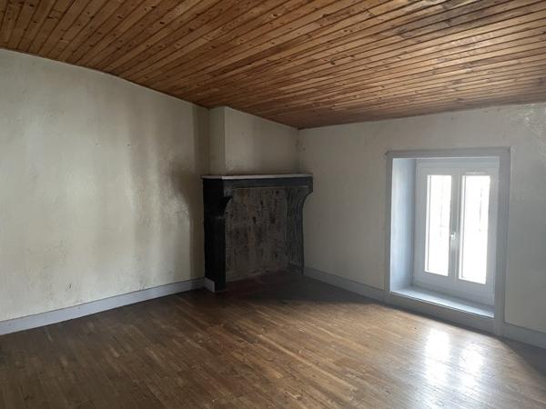 Maison à vendre |  Oradour-Saint-Genest |  3 pièces | 102 m²