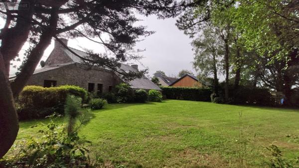 Maison individuelle à vendre à Baud dans le Morbihan (56150), ref : 065/1850   
Campagne