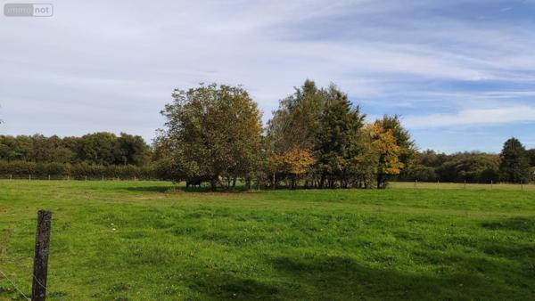 Maison individuelle à vendre à Baud dans le Morbihan (56150), ref : 065/1850   
Campagne